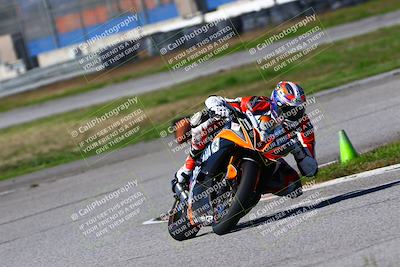 media/Jan-21-2023-Fastrack Riders (Sat) [[fcf3f88a30]]/Level 3/Session 4 Turn 6-Mountian Shot/